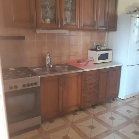 Tatu Vendeghaz Apartament Segedyn